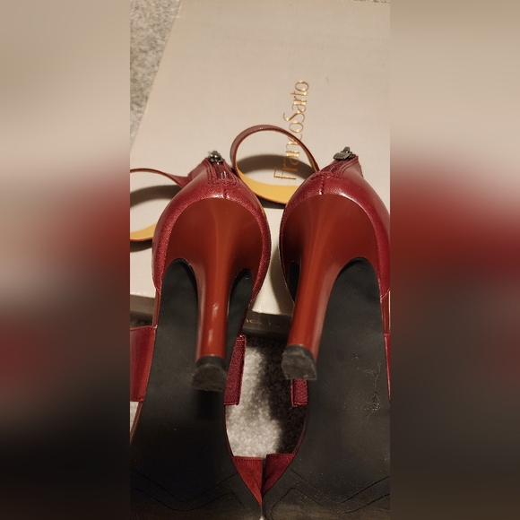 Franco Sarto burgundy leather wide strapy pumps, sz: 9.5 "Alysia" - Picture 9 of 14